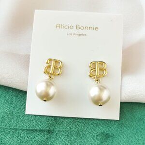 New Alicia Bonnie Gold Earrings - Devotion LOGO White Pearl